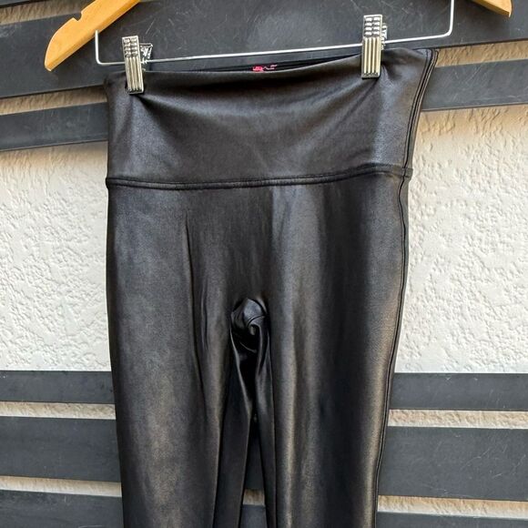 SPANX Faux Leather Leggings in Black | Small - Picture 5 of 7